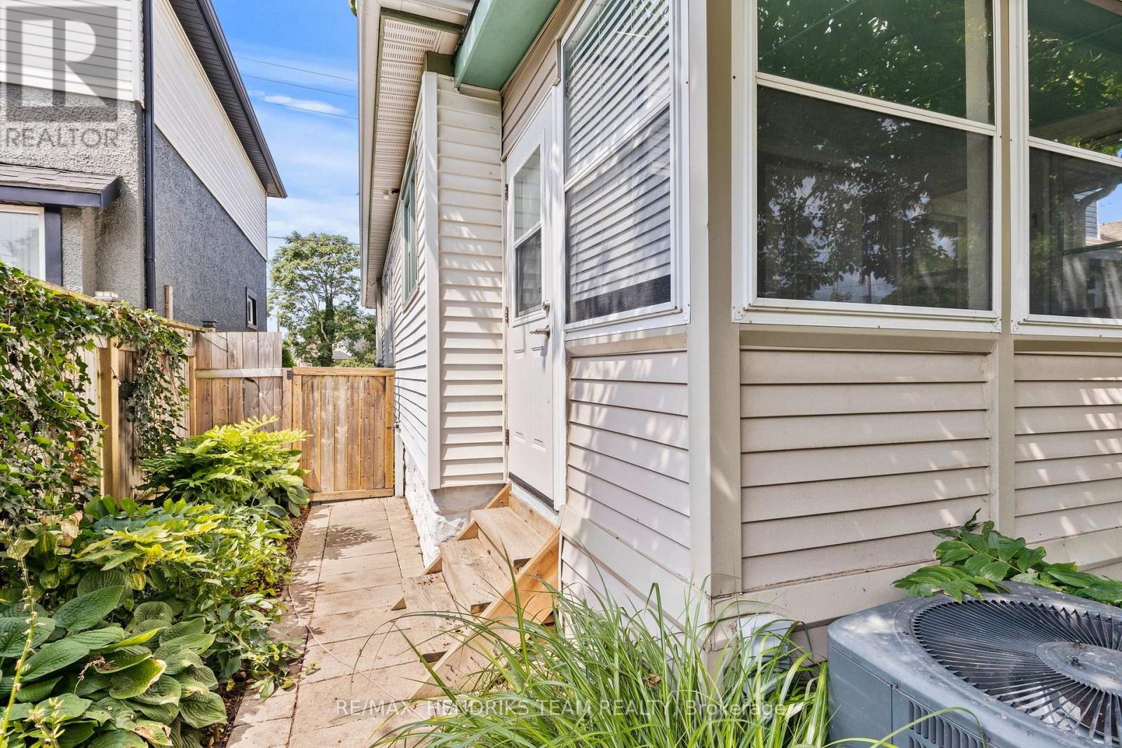 134 1/2 York Street, St. Catharines, Ontario  L2R 6E7 - Photo 21 - X13676896