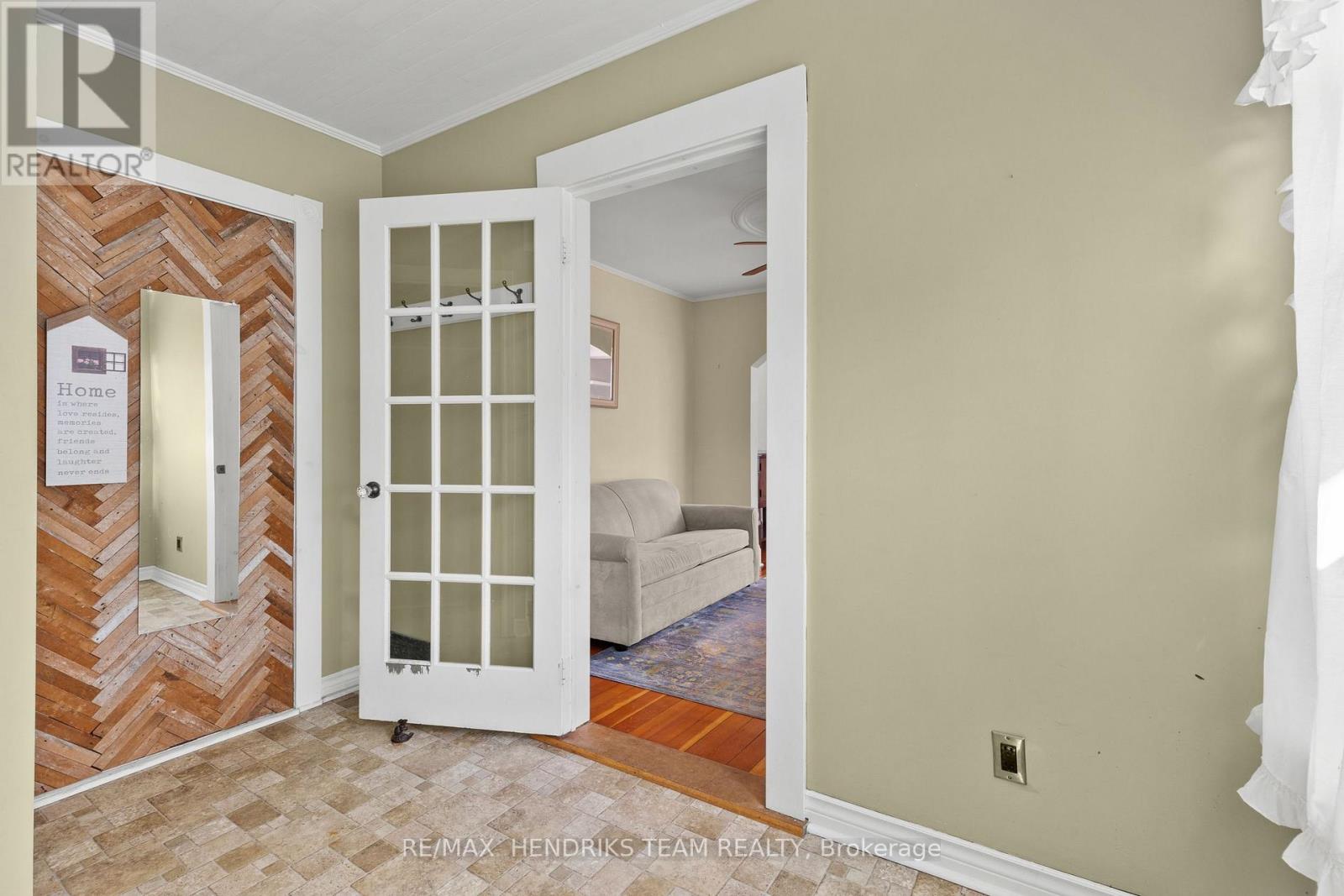134 1/2 York Street, St. Catharines, Ontario  L2R 6E7 - Photo 4 - X13676896