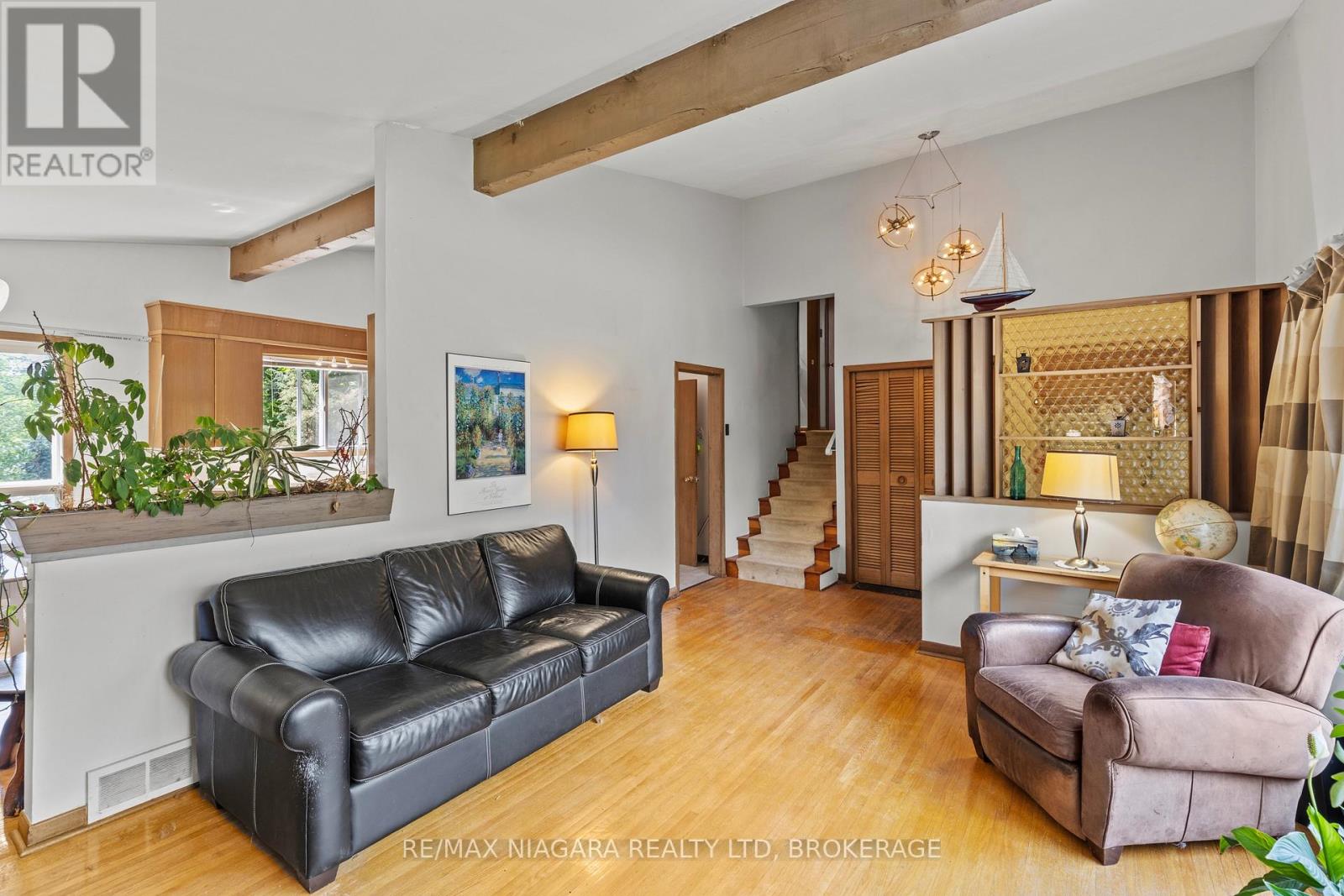 8 Cullen Drive, St. Catharines, Ontario  L2T 3H1 - Photo 8 - X13676938
