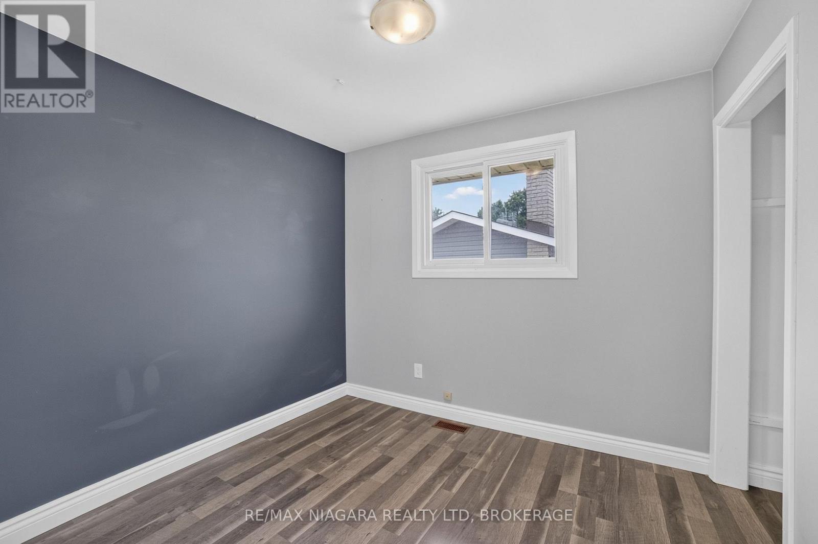4240 Brookdale Drive, Niagara Falls, Ontario  L2H 2B5 - Photo 24 - X13677090