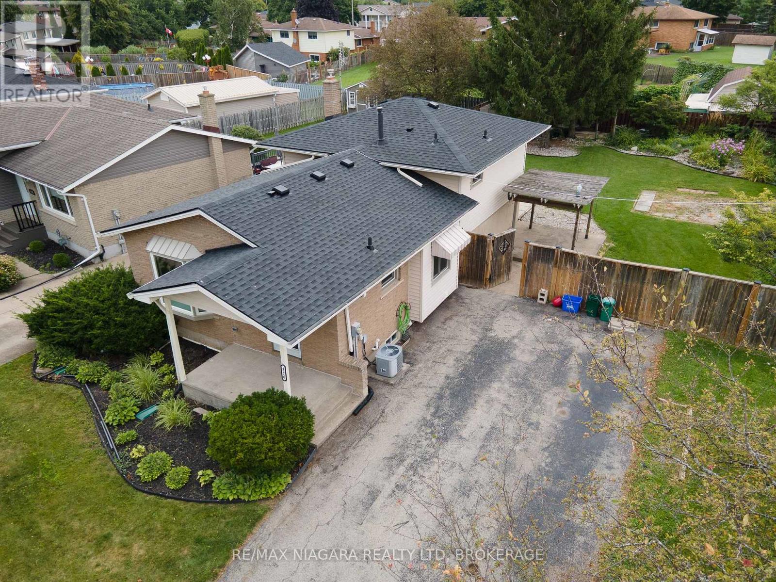 4240 Brookdale Drive, Niagara Falls, Ontario  L2H 2B5 - Photo 46 - X13677090