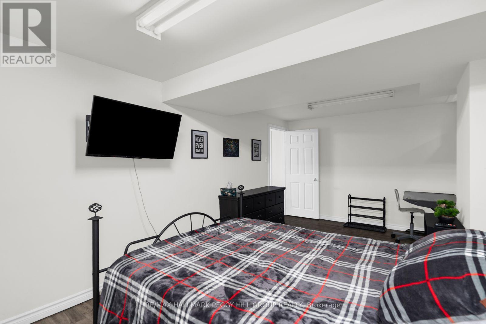 187 Johnson Street, Barrie, Ontario L4M 5Y9 - Photo 17 - S13676920