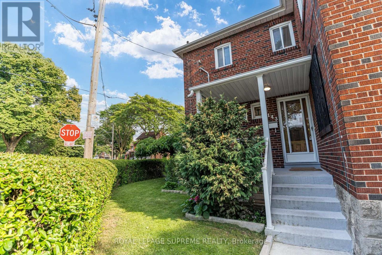 2 - 143 Connolly Street, Toronto, Ontario  M6N 1E8 - Photo 1 - W13676880