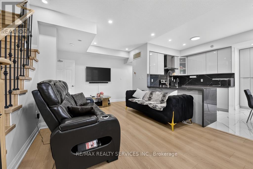 15 - 180 Howden Boulevard, Brampton, Ontario  L6S 0E6 - Photo 7 - W13676882