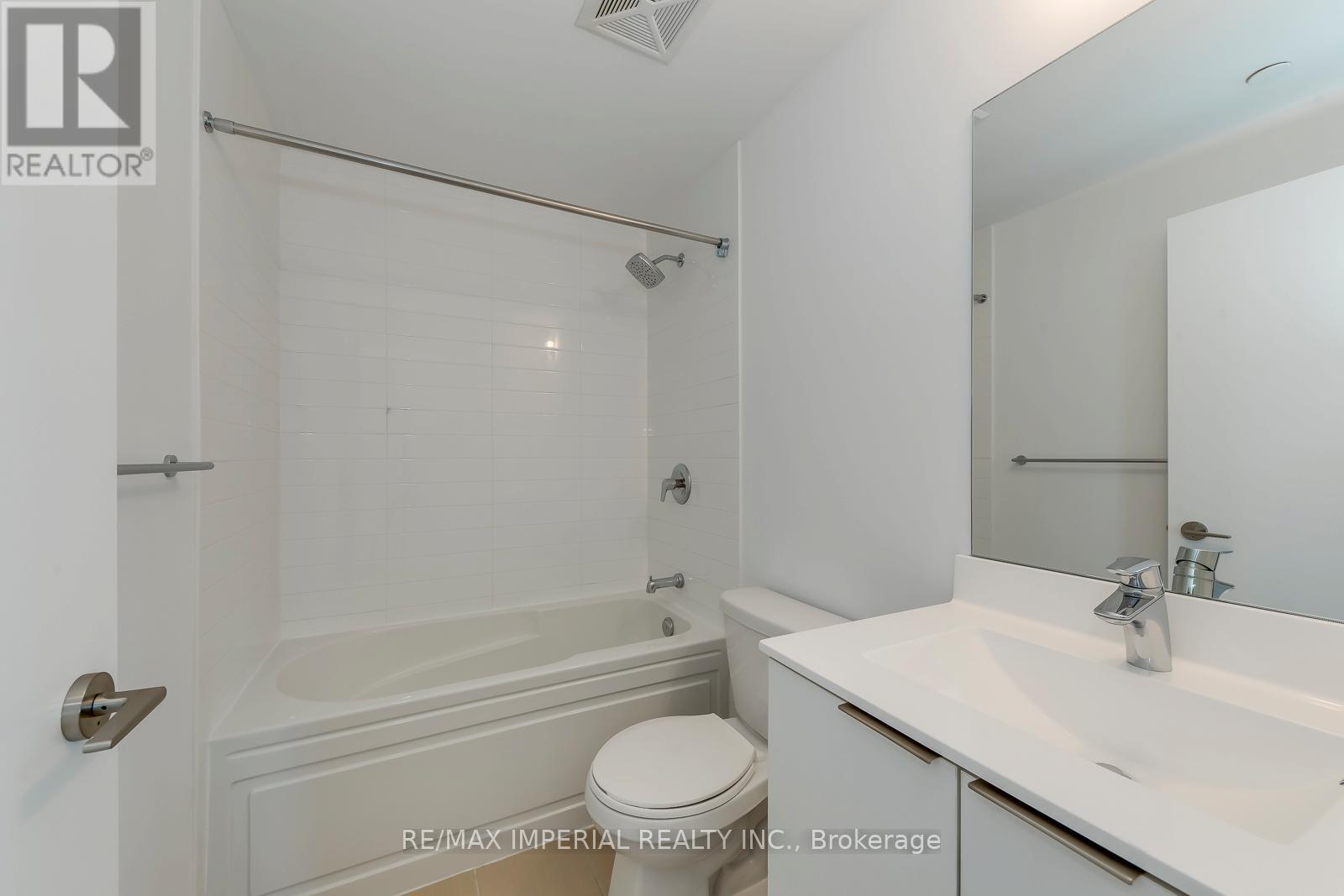 2007 - 20 Shore Breeze Drive, Toronto, Ontario  M8V 0C7 - Photo 31 - W13677006