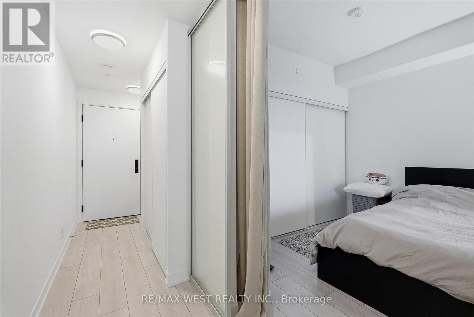 819 - 270 Dufferin Street, Toronto, Ontario M6K 0H8 - Photo 14 - W13677020