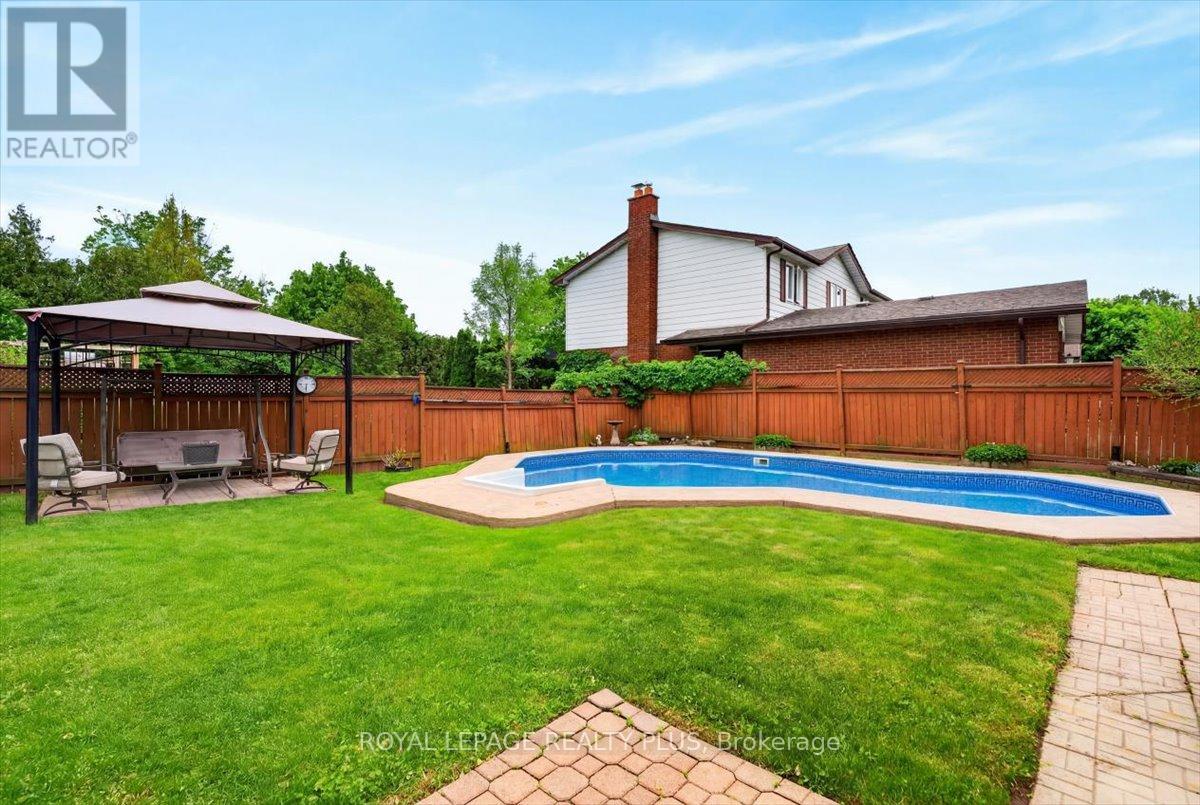 4452 Delaney Drive, Burlington, Ontario  L7L 5J2 - Photo 42 - W13677024