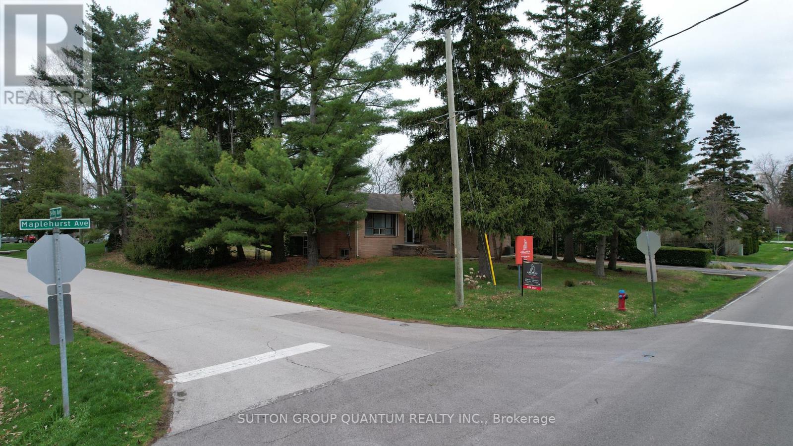 394 Maplehurst Avenue, Oakville, Ontario  L6L 4Y6 - Photo 3 - W13677028
