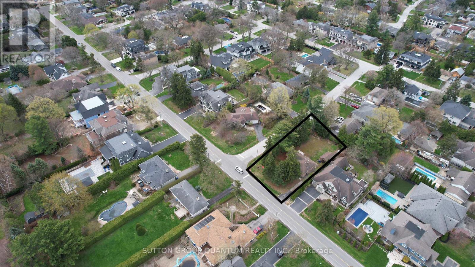 394 Maplehurst Avenue, Oakville, Ontario  L6L 4Y6 - Photo 6 - W13677028