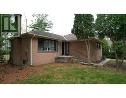394 MAPLEHURST AVENUE, Oakville, Ontario