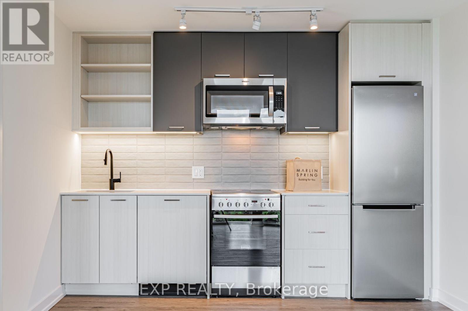 803 - 2300 St Clair Avenue W, Toronto, Ontario  M6N 1K8 - Photo 12 - W13677038