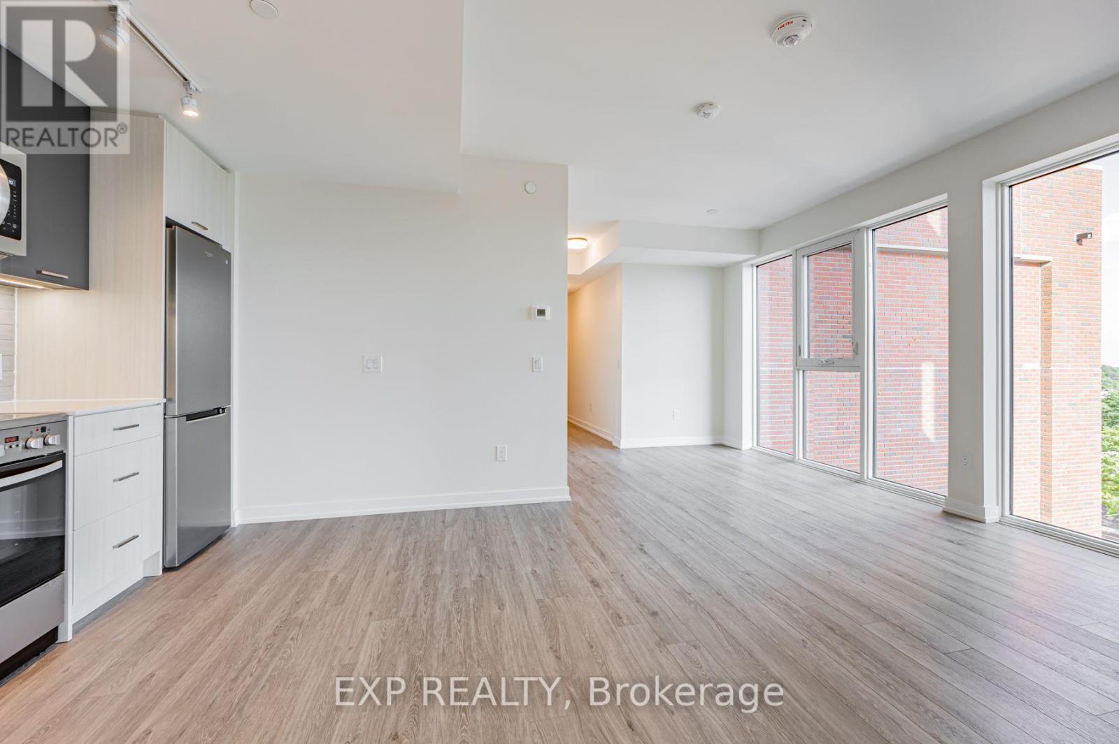 803 - 2300 St Clair Avenue W, Toronto, Ontario  M6N 1K8 - Photo 15 - W13677038