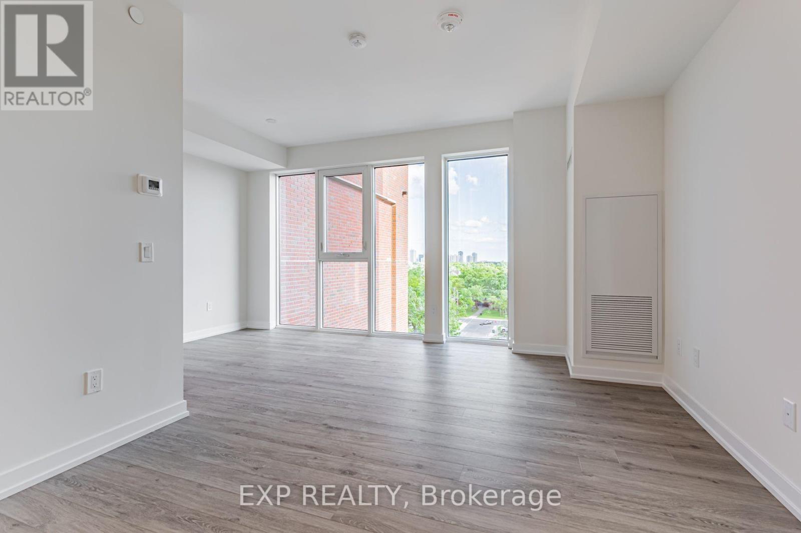 803 - 2300 St Clair Avenue W, Toronto, Ontario  M6N 1K8 - Photo 16 - W13677038