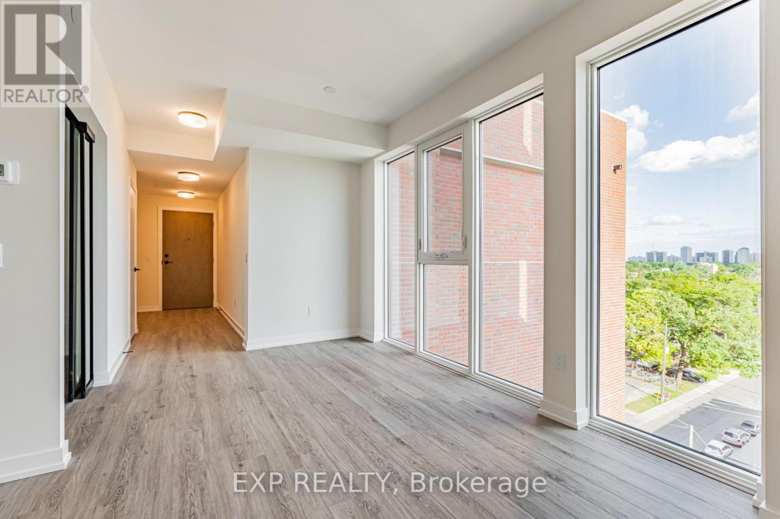 803 - 2300 St Clair Avenue W, Toronto, Ontario  M6N 1K8 - Photo 7 - W13677038