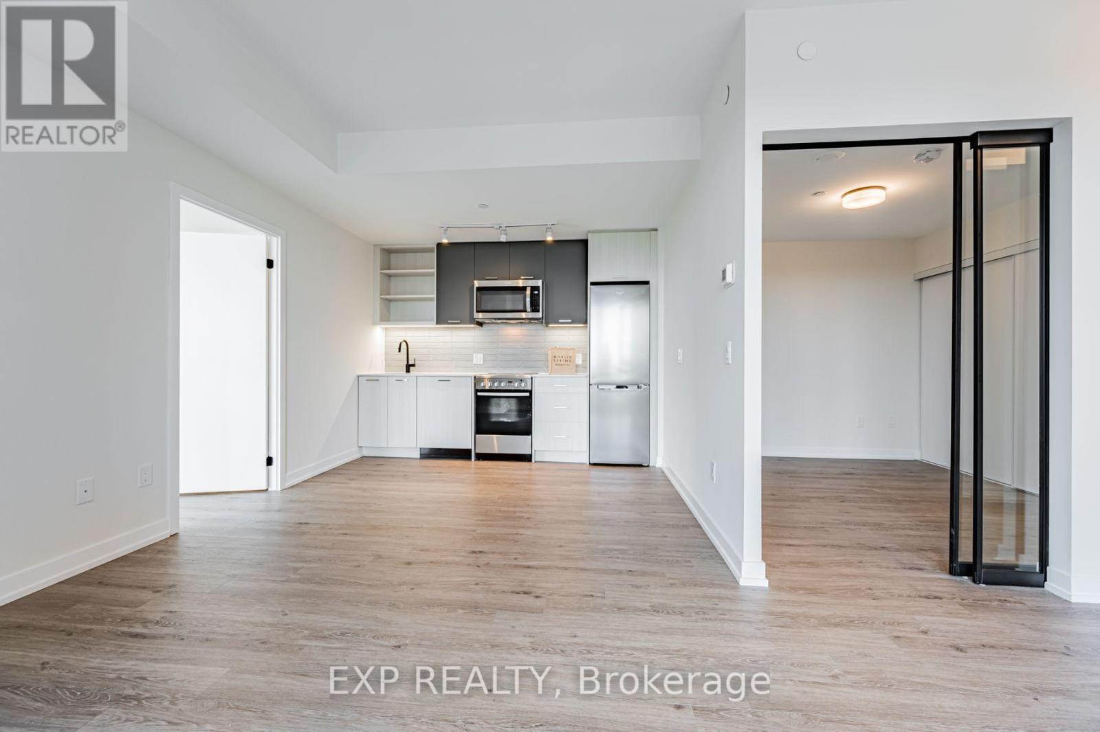 803 - 2300 St Clair Avenue W, Toronto, Ontario  M6N 1K8 - Photo 9 - W13677038