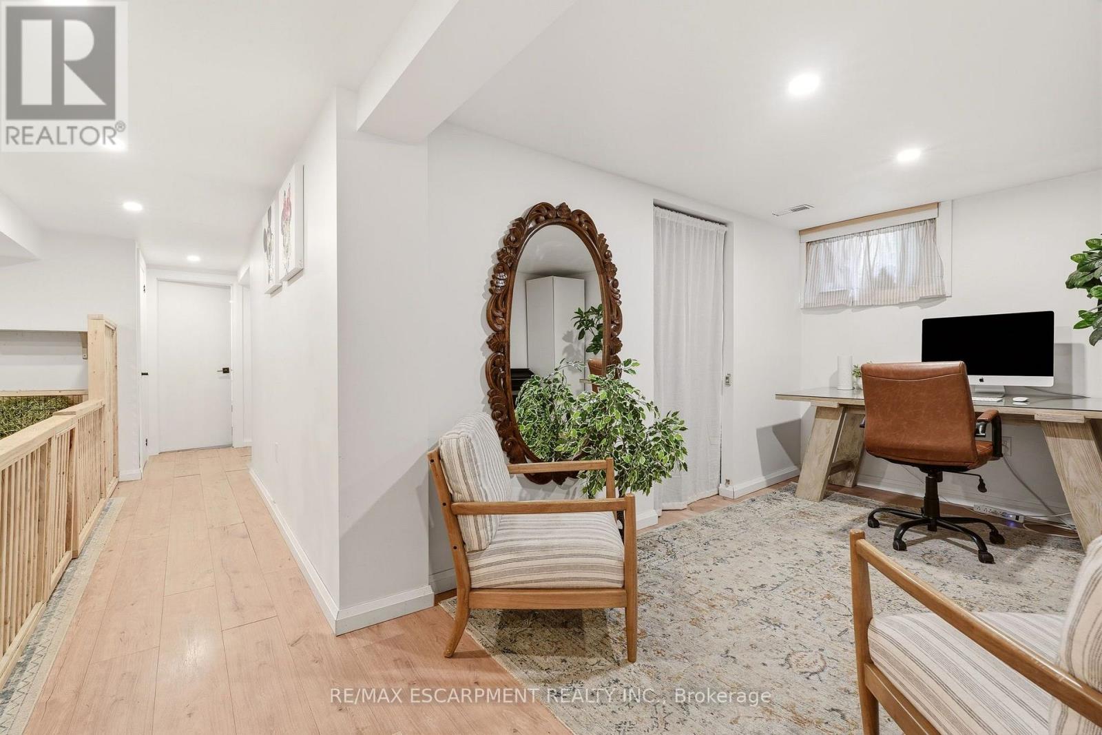 271 Linden Avenue, Burlington, Ontario  L7L 2P4 - Photo 19 - W13677094