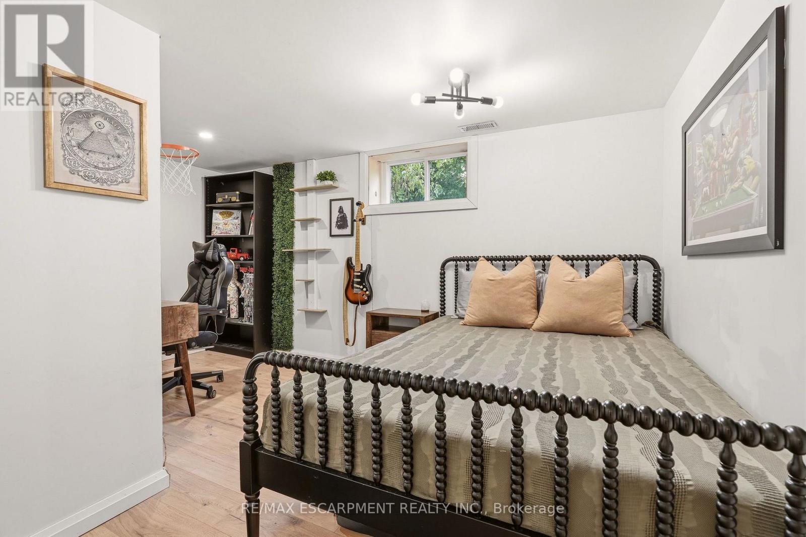 271 Linden Avenue, Burlington, Ontario  L7L 2P4 - Photo 22 - W13677094