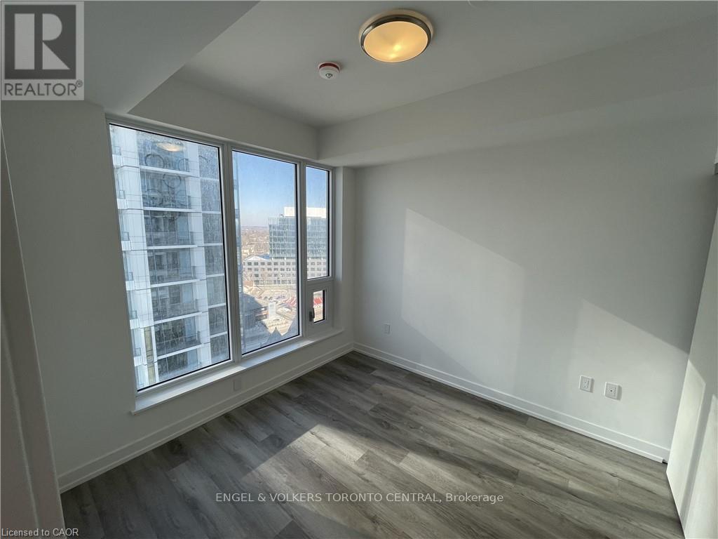 1212 - 15 Wellington Street S, Kitchener, Ontario  N2G 0E4 - Photo 4 - X13568054