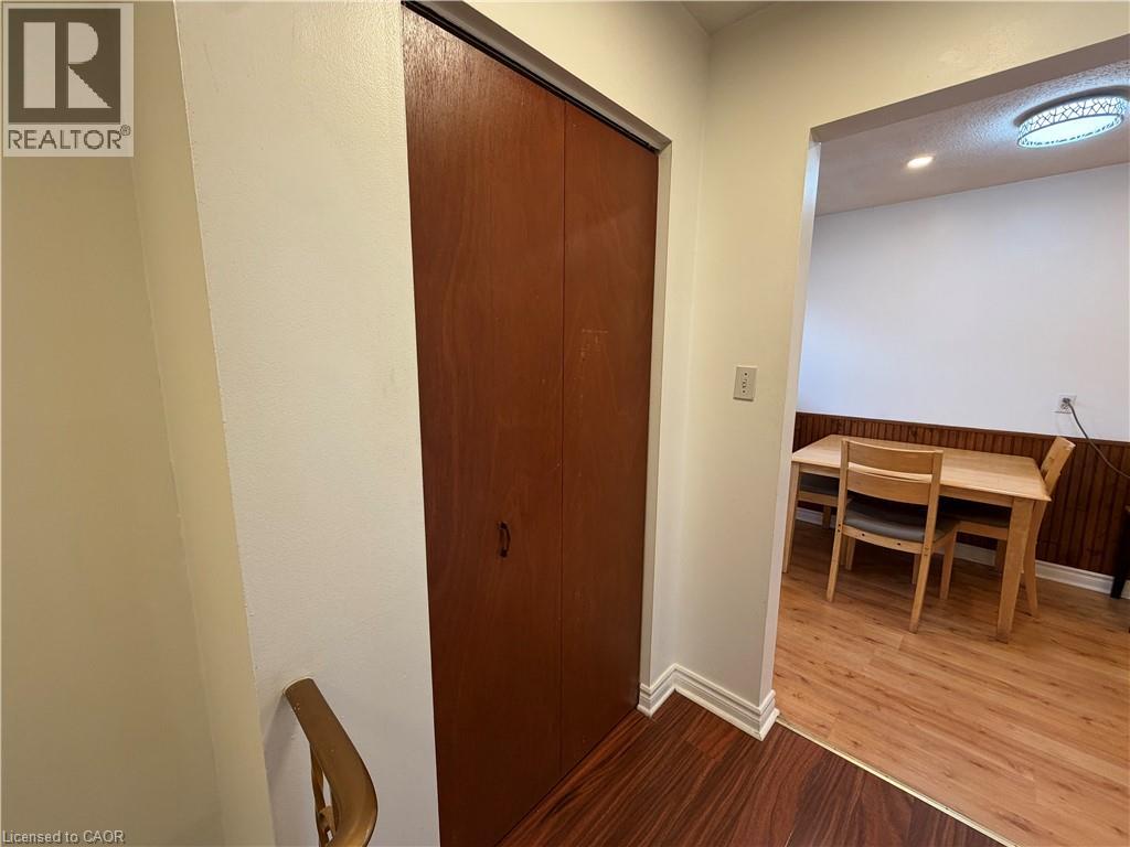 237 Veronica Drive, Kitchener, Ontario  N2A 2R8 - Photo 4 - 40855926