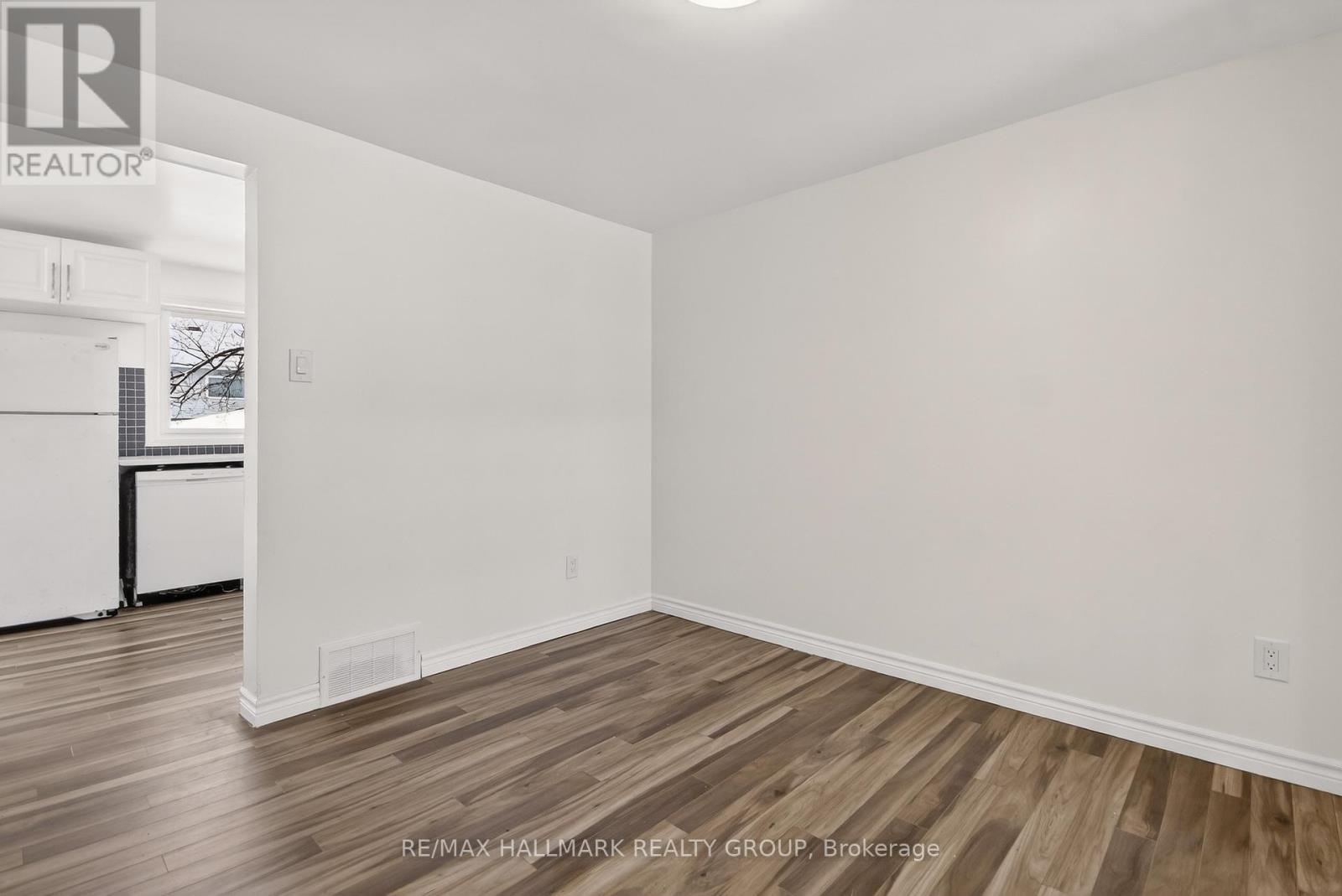 7 - 86 Esterlawn Private, Ottawa, Ontario K2A 4C1 - Photo 23 - X12732180