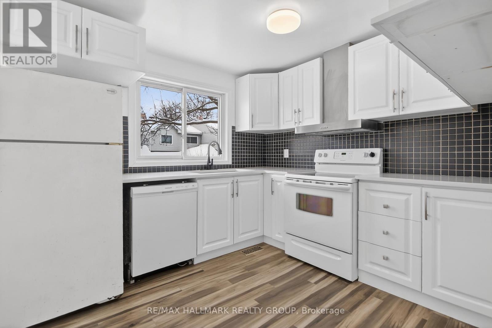 7 - 86 Esterlawn Private, Ottawa, Ontario K2A 4C1 - Photo 12 - X12732180