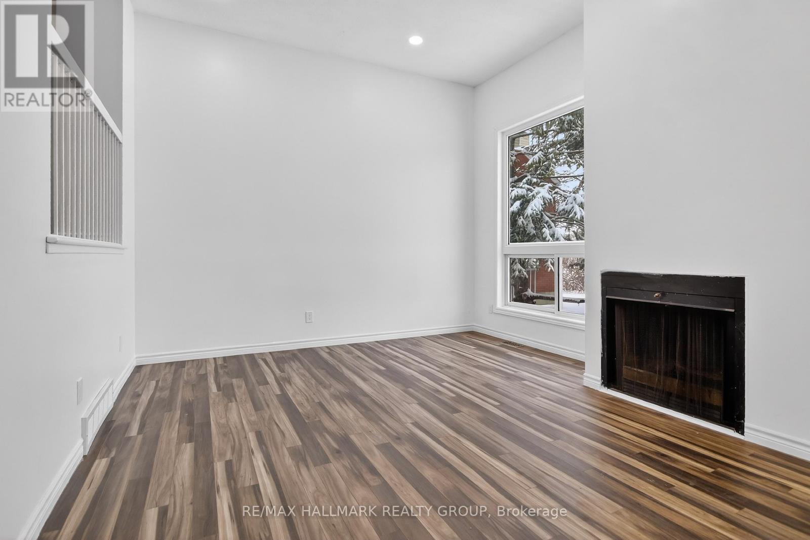 7 - 86 Esterlawn Private, Ottawa, Ontario K2A 4C1 - Photo 32 - X12732180