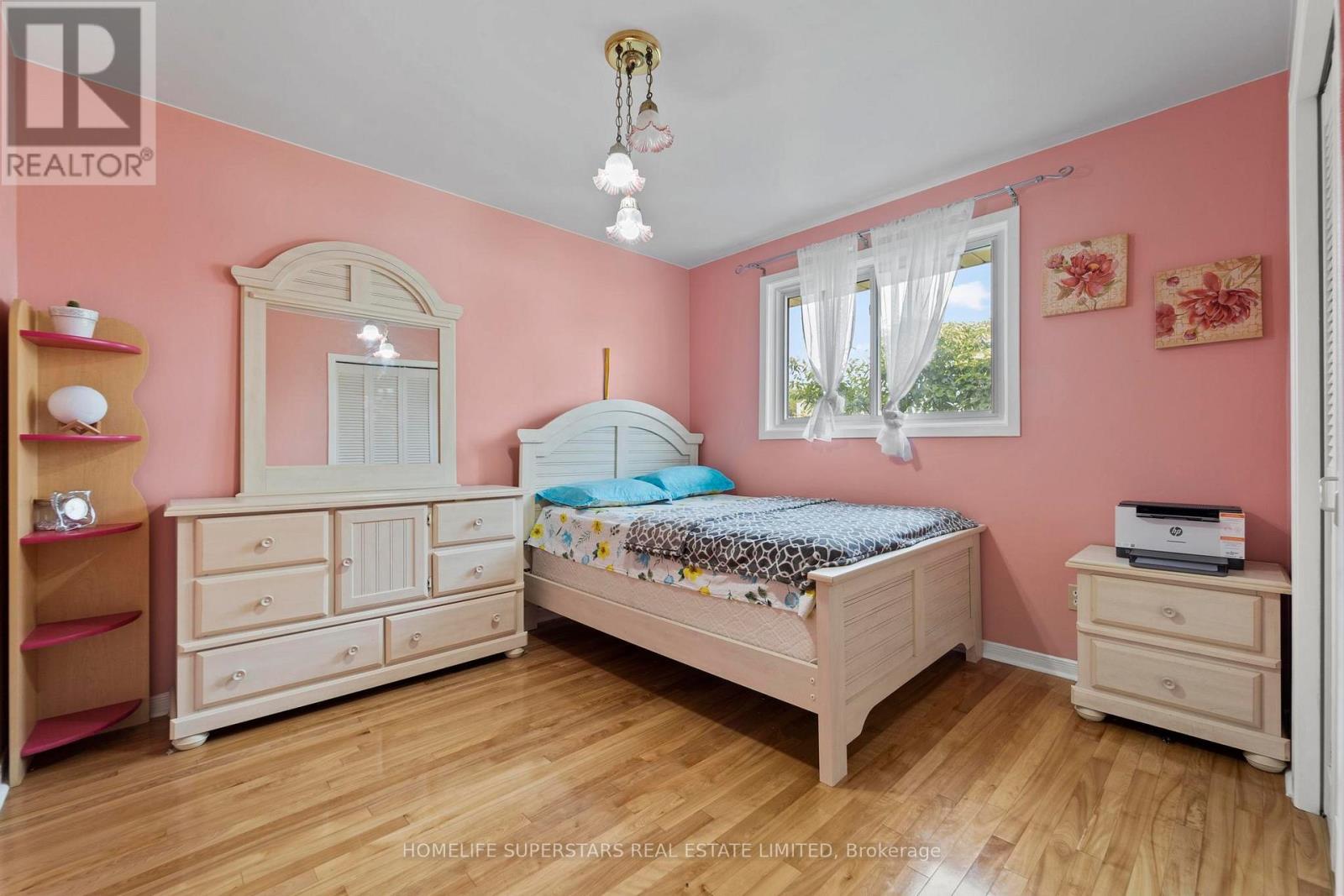 9925 Holly Crescent, Windsor, Ontario  N8R 1Y6 - Photo 20 - X13676972
