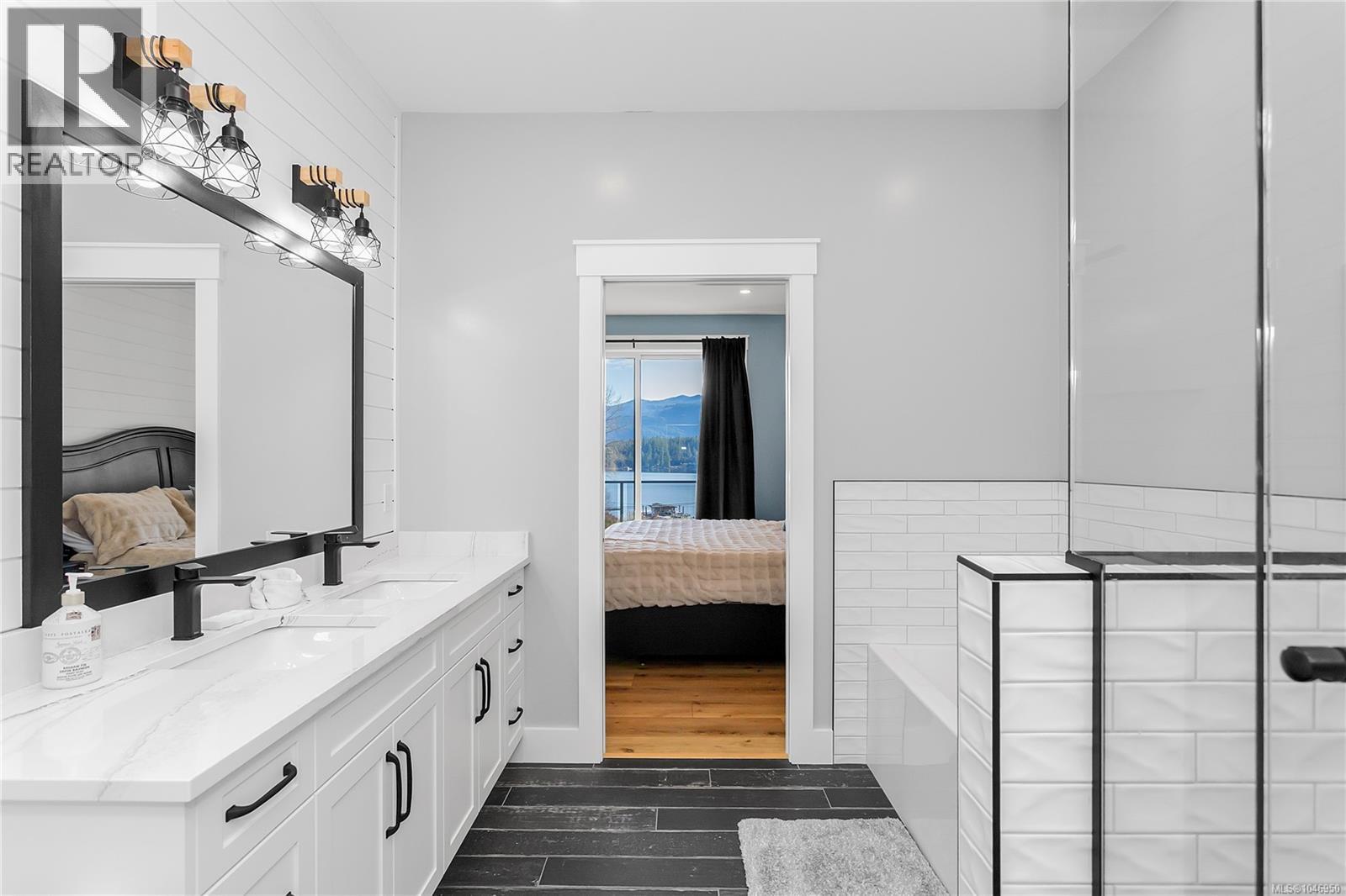 10408 Marina Vista Dr, Port Alberni, British Columbia V9Y 8Z7 - Photo 17 - 1046950