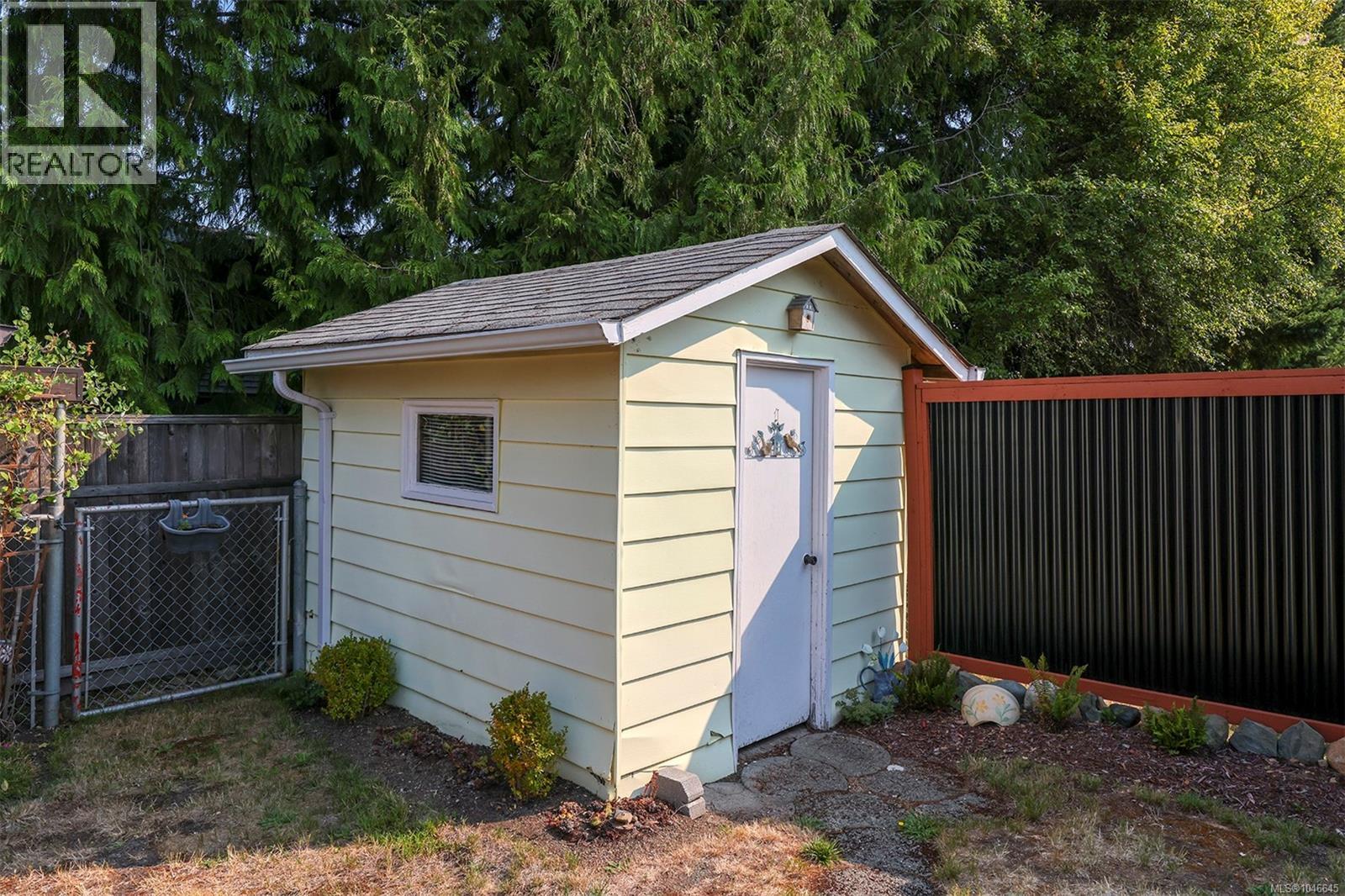 2598 Willard Ave, Cumberland, British Columbia  V0R 1S0 - Photo 23 - 1046645