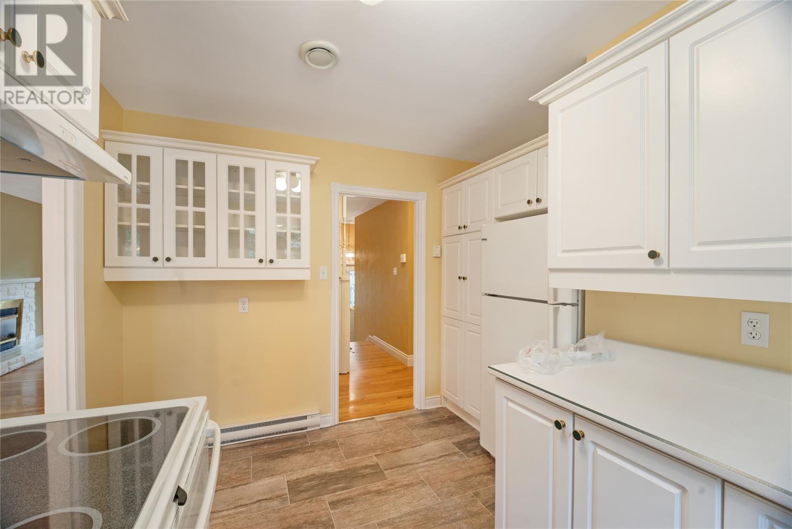 19 Holbrook Avenue, St. John's — photo 10