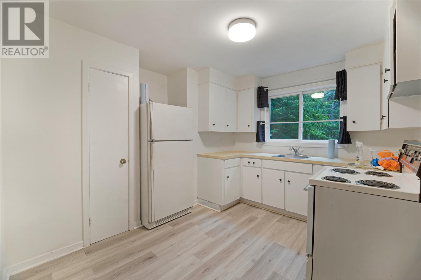 19 Holbrook Avenue, St. John's — photo 21