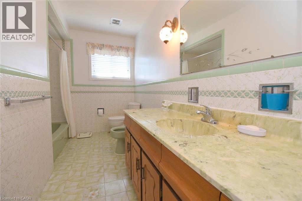 36 Abbington Drive, Hamilton, Ontario  L9C 4R3 - Photo 19 - 40855937
