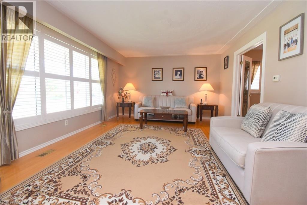 36 Abbington Drive, Hamilton, Ontario  L9C 4R3 - Photo 9 - 40855937