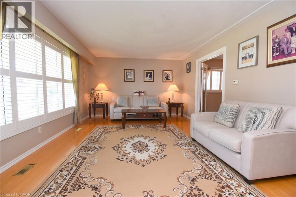 36 Abbington Drive, Hamilton, Ontario  L9C 4R3 - Photo 8 - 40855937