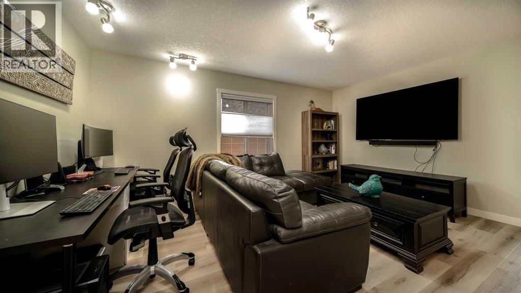 93 Cranleigh Heath Se, Calgary, Alberta T3M 0E6 - Photo 19 - A2337063