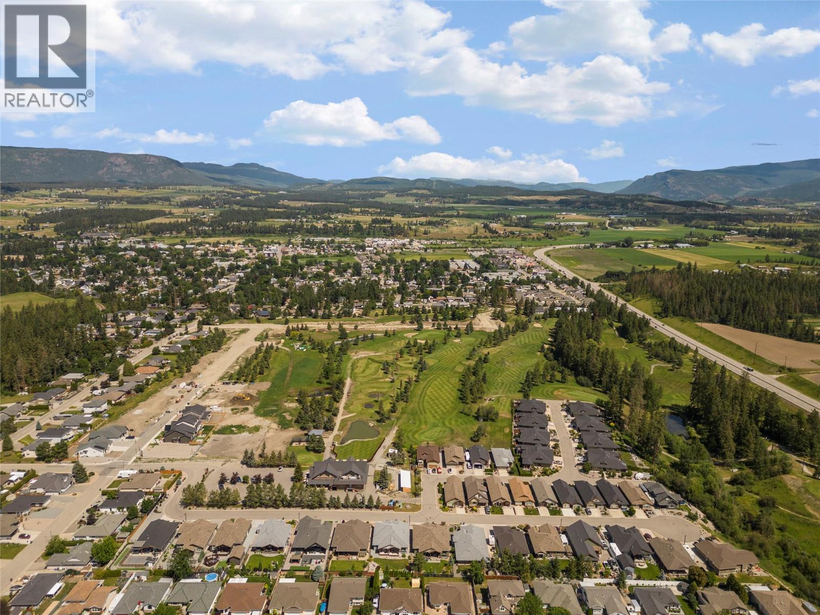 2049 Okanagan Street, Armstrong, British Columbia  V4V 0B7 - Photo 10 - 10388975