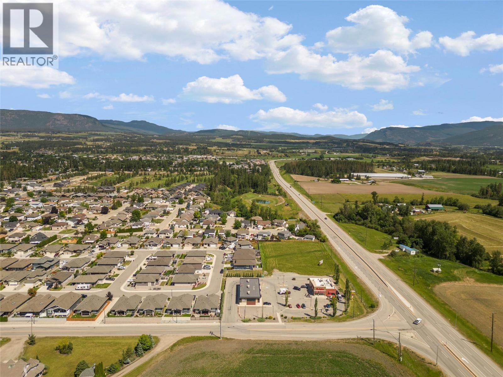 2049 Okanagan Street, Armstrong, British Columbia  V4V 0B7 - Photo 7 - 10388975