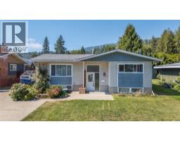 1684 RIDGEWOOD Drive, Castlegar, British Columbia