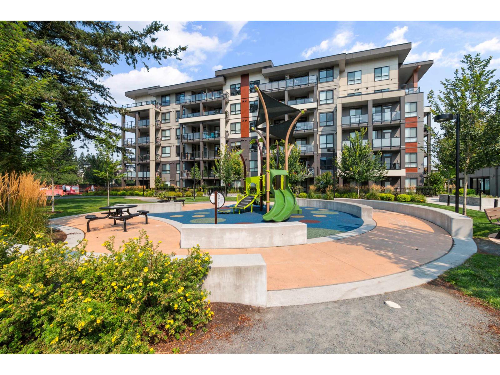 604 45505 Campus Drive, Garrison Crossing, Chilliwack, British Columbia  V2R 6L2 - Photo 3 - R3155909