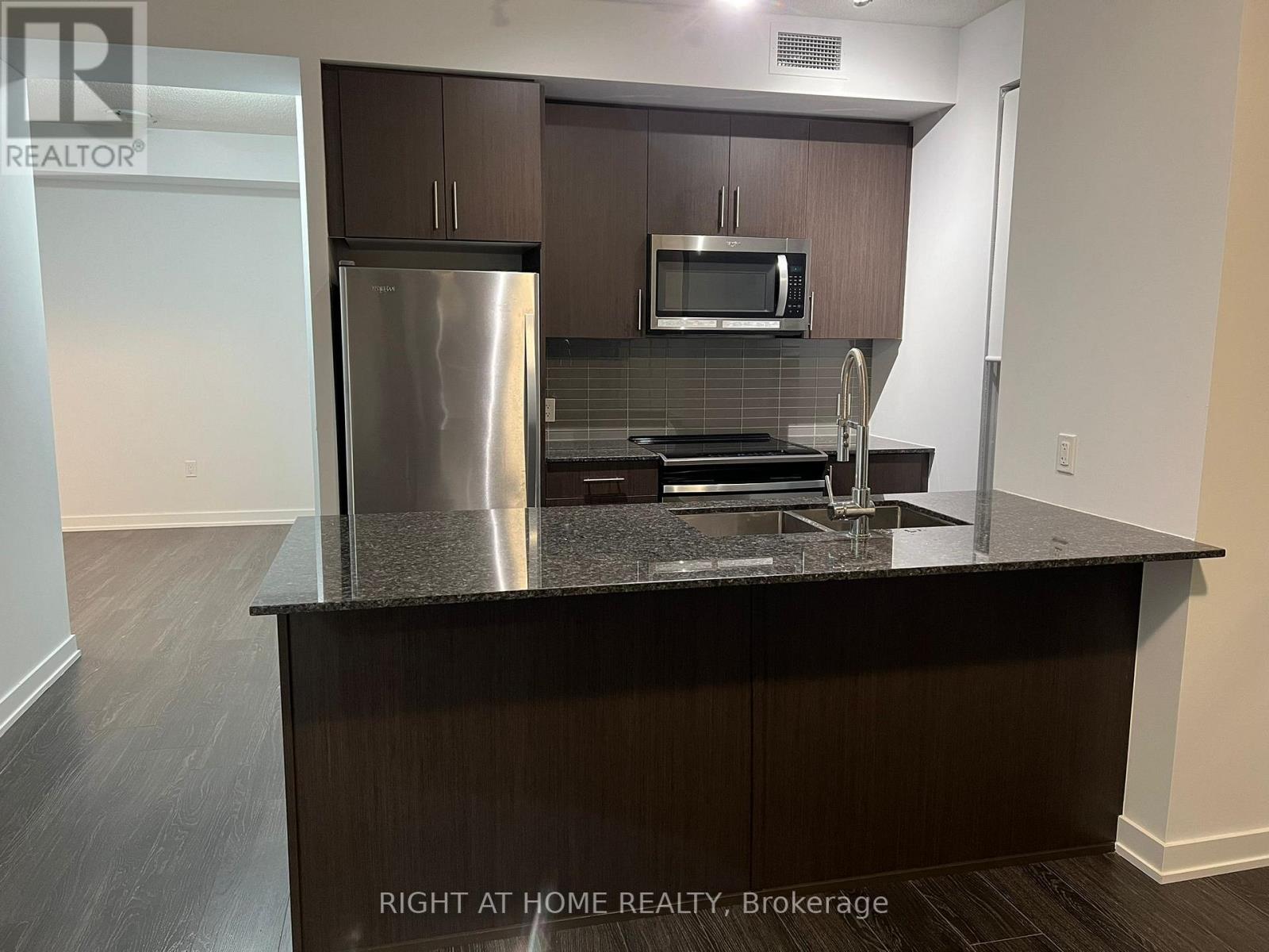 2820 - 4055 Parkside Village Drive, Mississauga, Ontario  L5B 0K8 - Photo 6 - W13673204