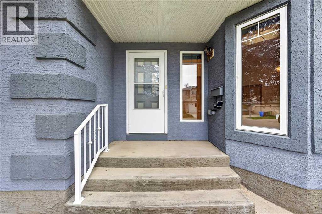 1 Harvest Park Place Ne, Calgary, Alberta  T3K 4K8 - Photo 4 - A2333153
