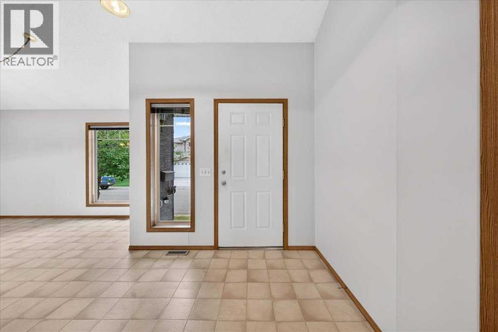 1 Harvest Park Place Ne, Calgary, Alberta  T3K 4K8 - Photo 5 - A2333153