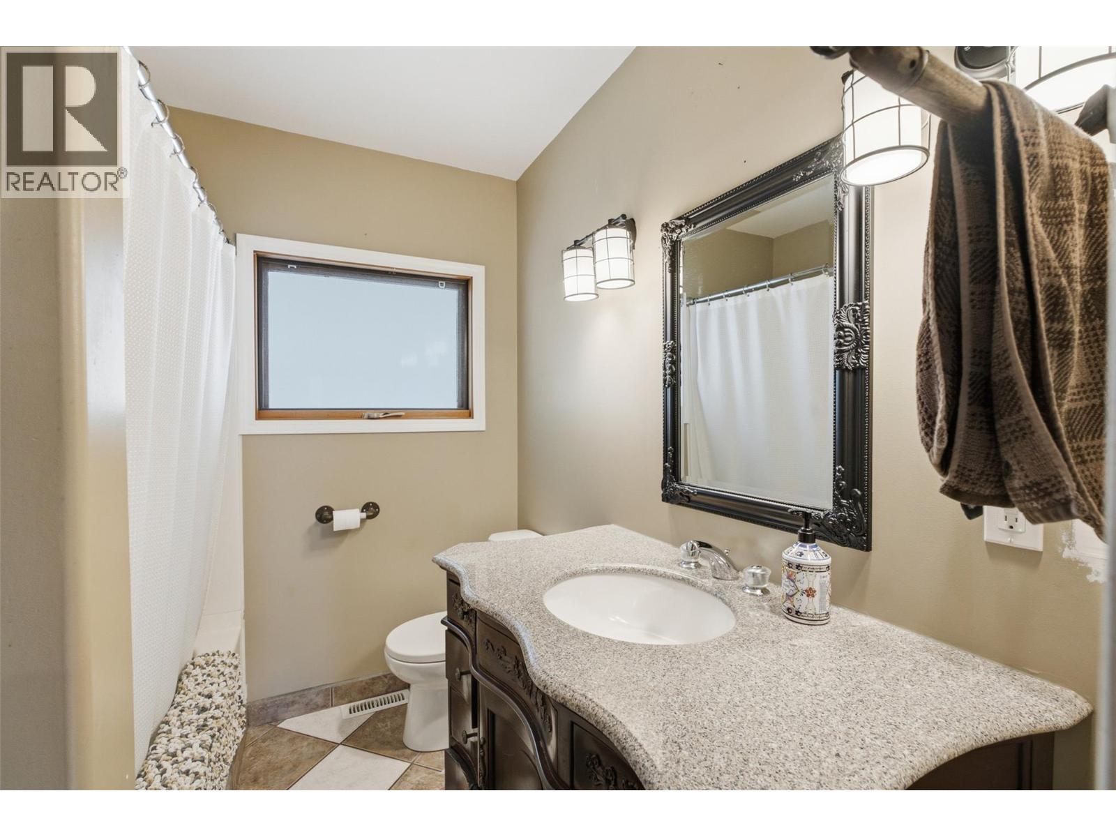 3052 Westsyde Road, Kamloops, British Columbia  V2B 7G3 - Photo 24 - 10397676