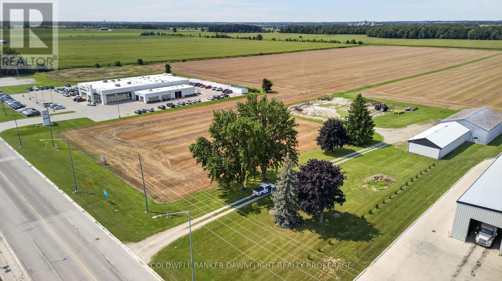 70735 London Road, South Huron, Ontario  N0M 1S1 - Photo 8 - X12823668