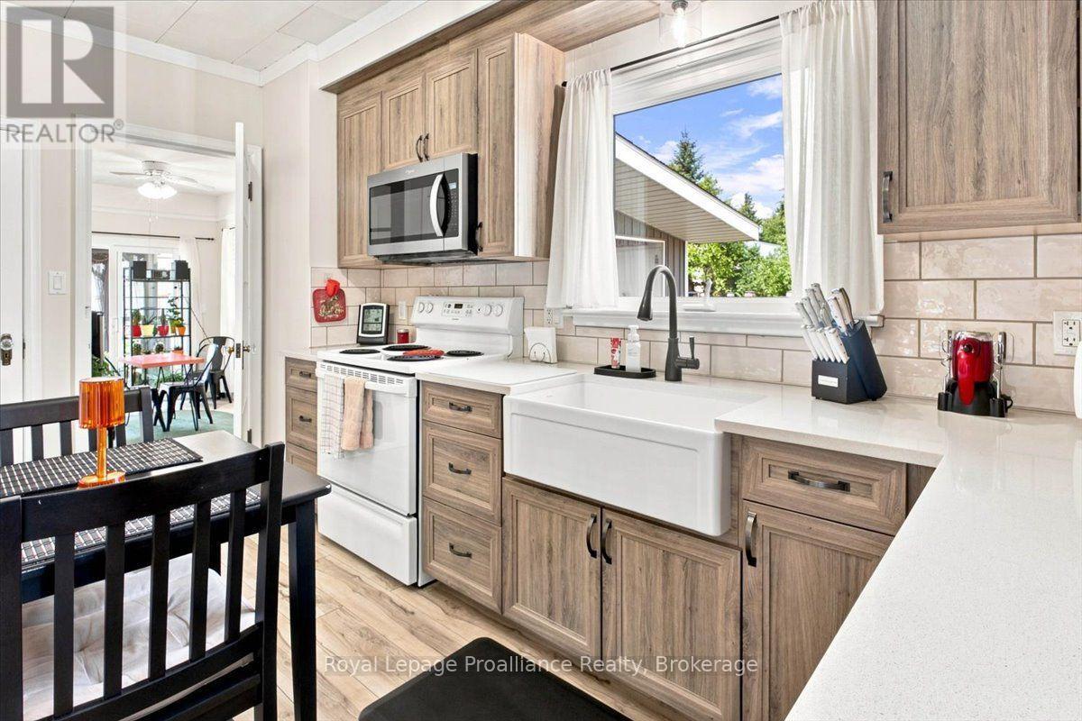 14 Victoria Street N, Tweed, Ontario  K0K 3J0 - Photo 3 - X13677238