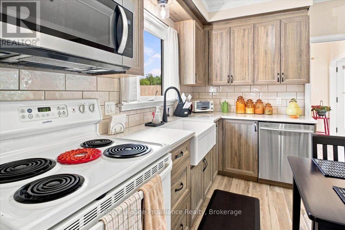 14 Victoria Street N, Tweed, Ontario  K0K 3J0 - Photo 5 - X13677238