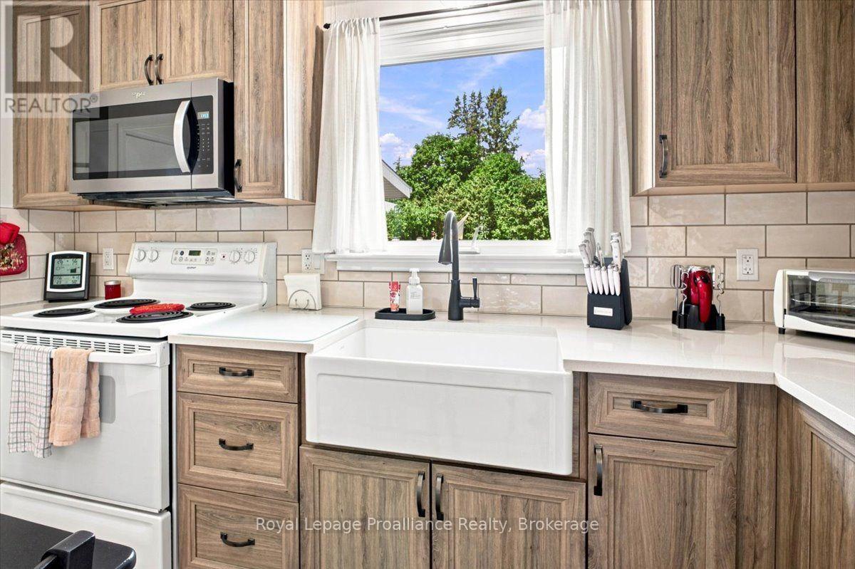 14 Victoria Street N, Tweed, Ontario  K0K 3J0 - Photo 6 - X13677238