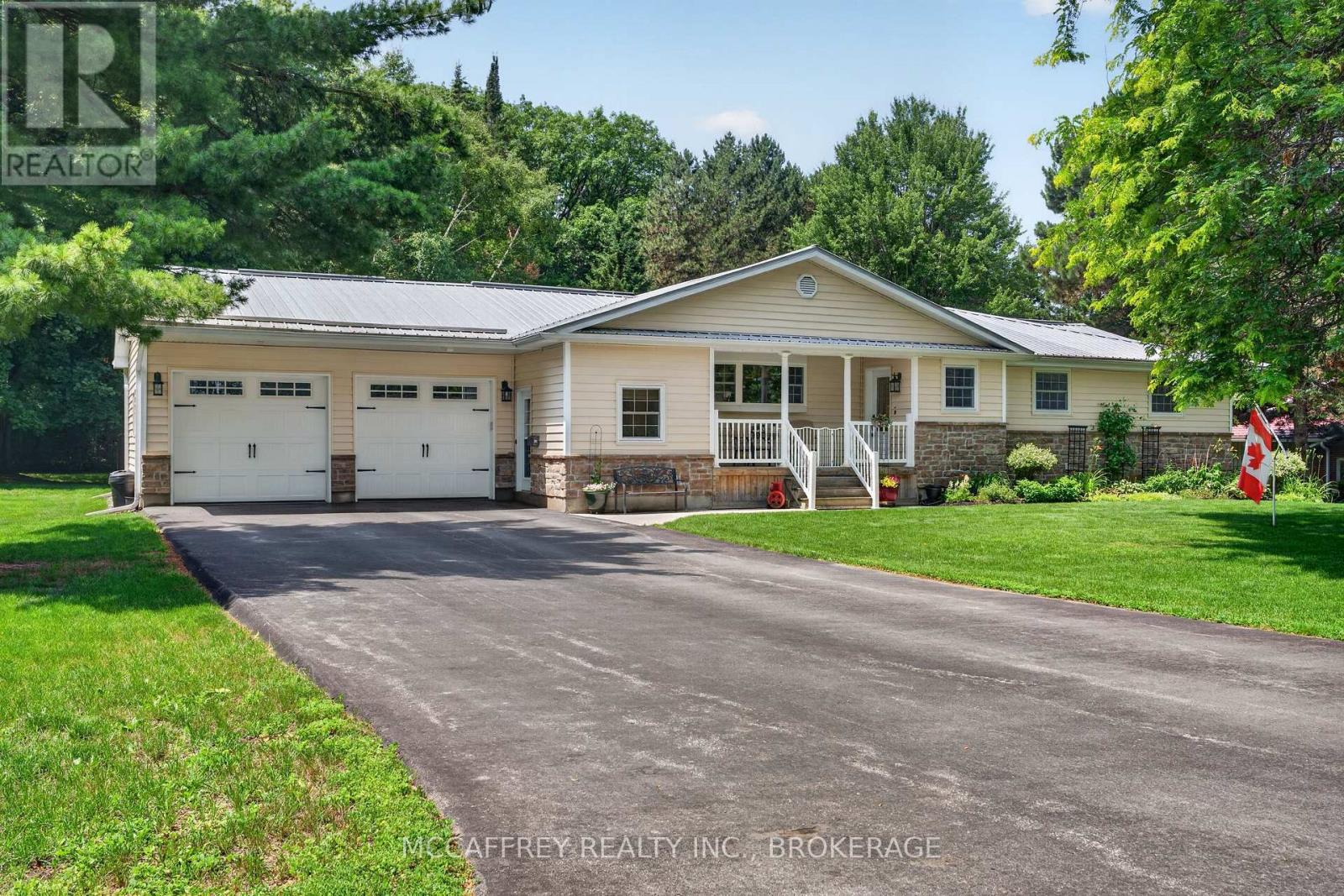 62 Edgewood Drive, Greater Napanee, Ontario K7R 3K4 - Photo 2 - X13677184
