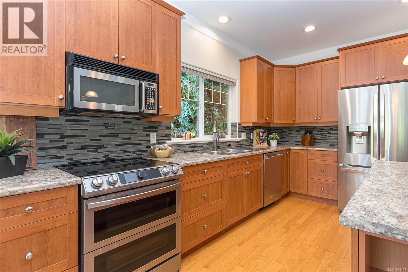 7348 Ridgedown Crt, Central Saanich, British Columbia  V8M 2H7 - Photo 15 - 1045186
