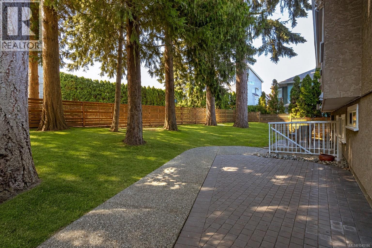 7348 Ridgedown Crt, Central Saanich, British Columbia  V8M 2H7 - Photo 43 - 1045186